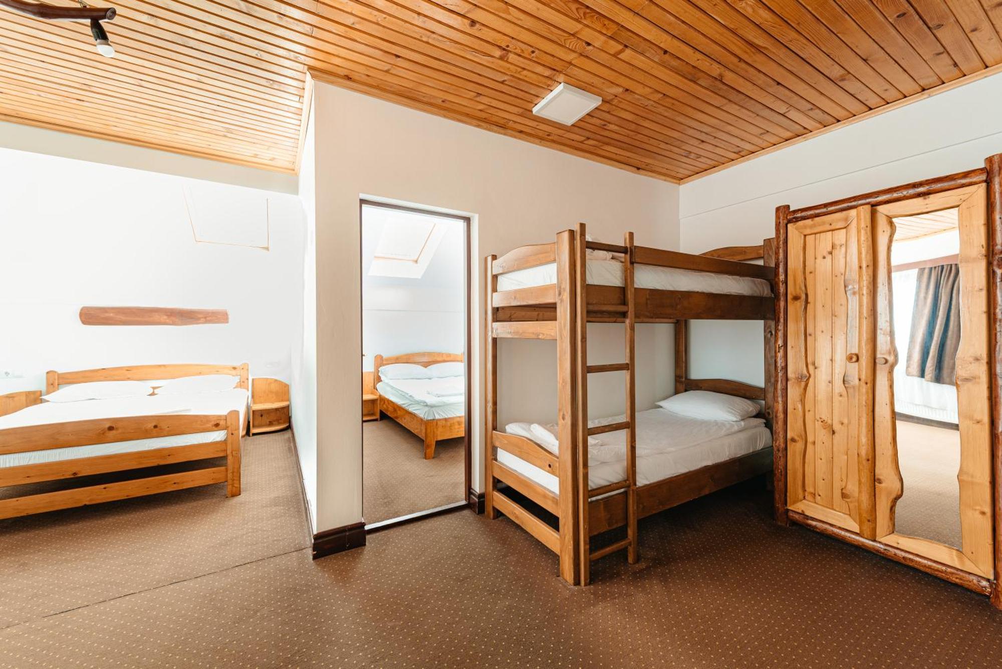 Hotel Complex Turistic Alpina Blazna Sant Extérieur photo