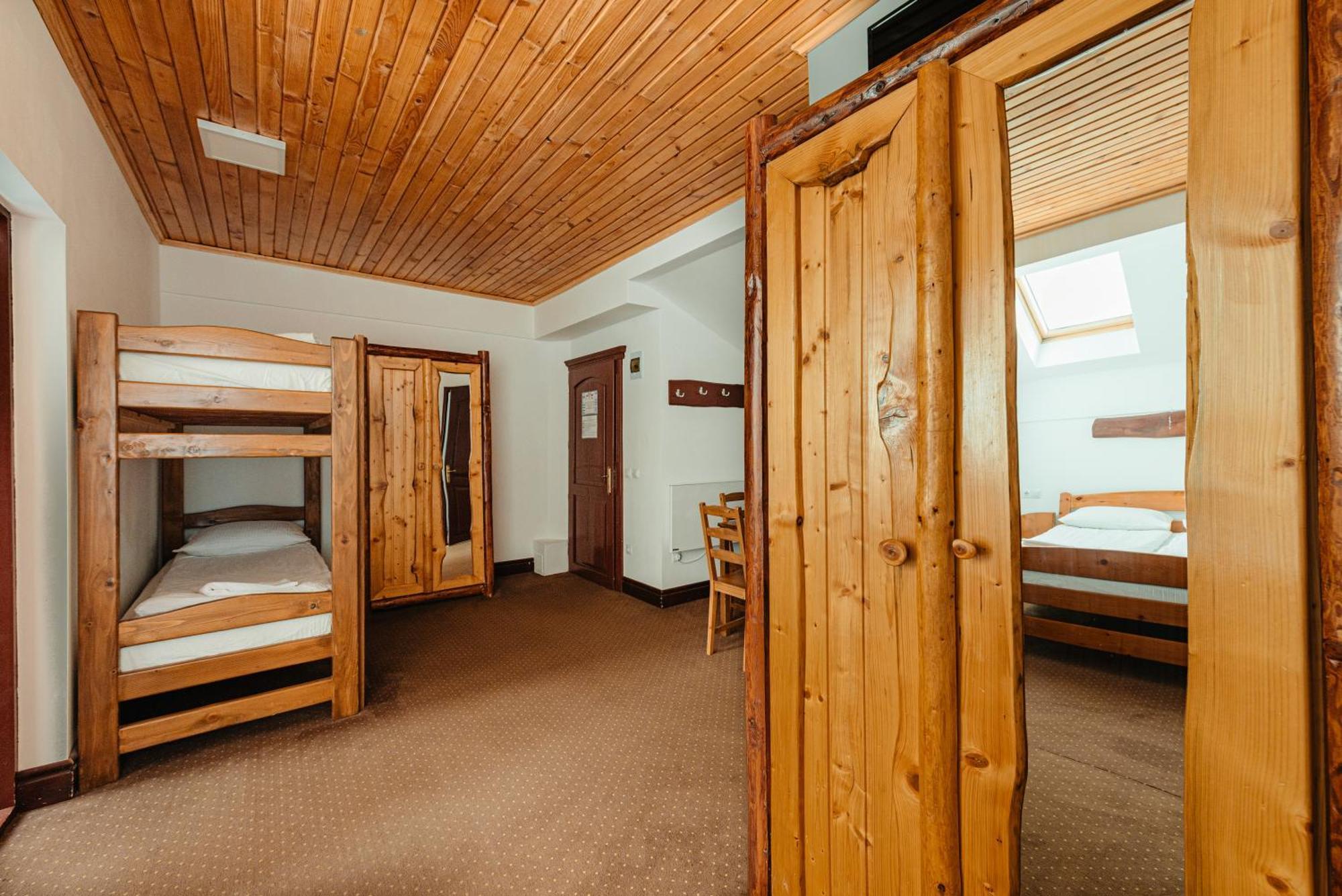 Hotel Complex Turistic Alpina Blazna Sant Extérieur photo