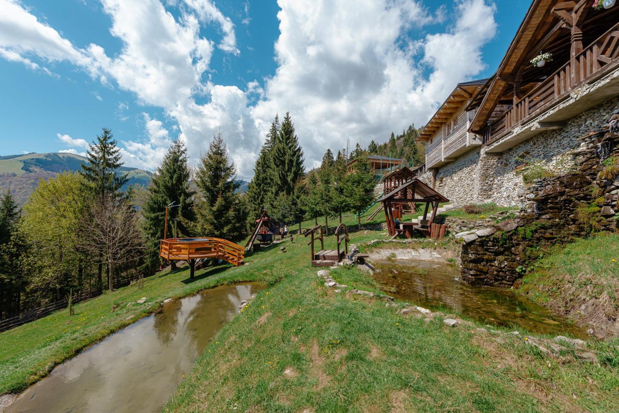 Hotel Complex Turistic Alpina Blazna Sant Extérieur photo