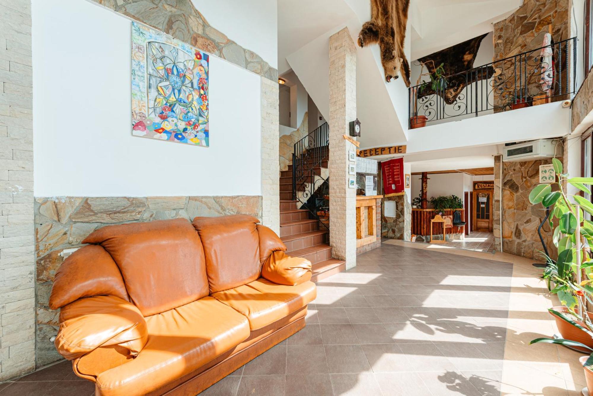 Hotel Complex Turistic Alpina Blazna Sant Extérieur photo