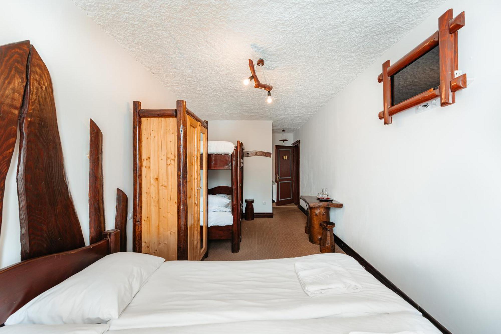 Hotel Complex Turistic Alpina Blazna Sant Extérieur photo