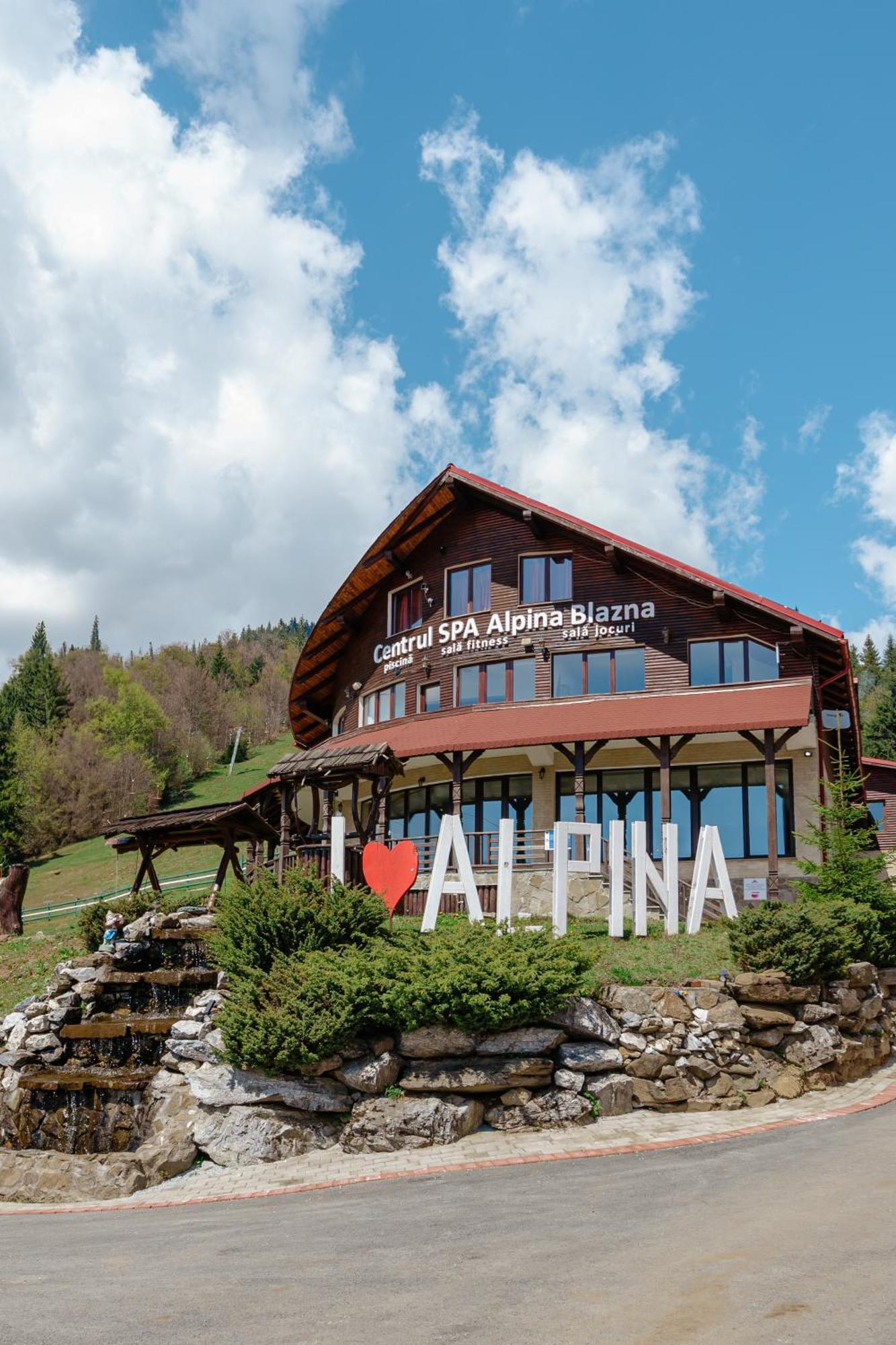 Hotel Complex Turistic Alpina Blazna Sant Extérieur photo