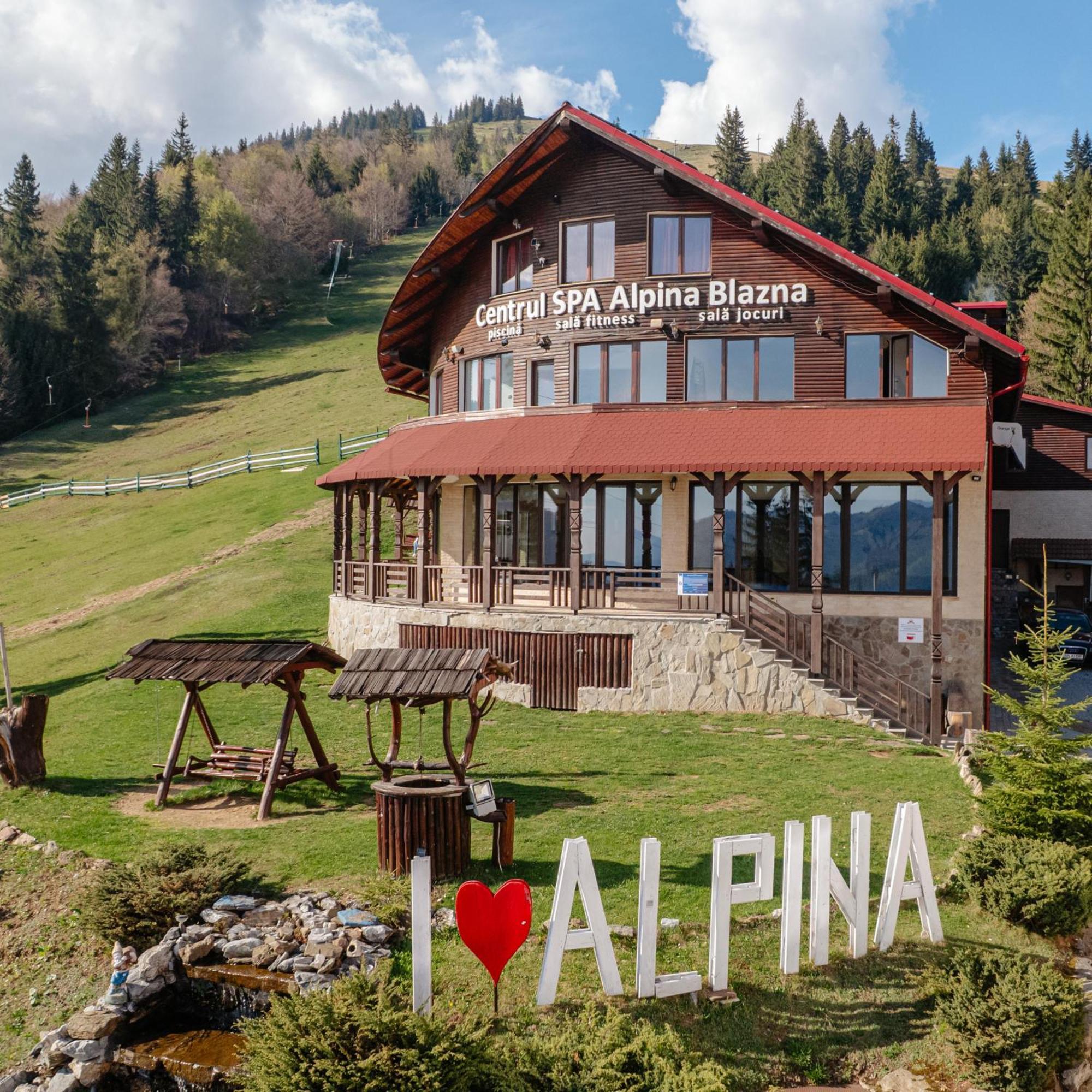 Hotel Complex Turistic Alpina Blazna Sant Extérieur photo